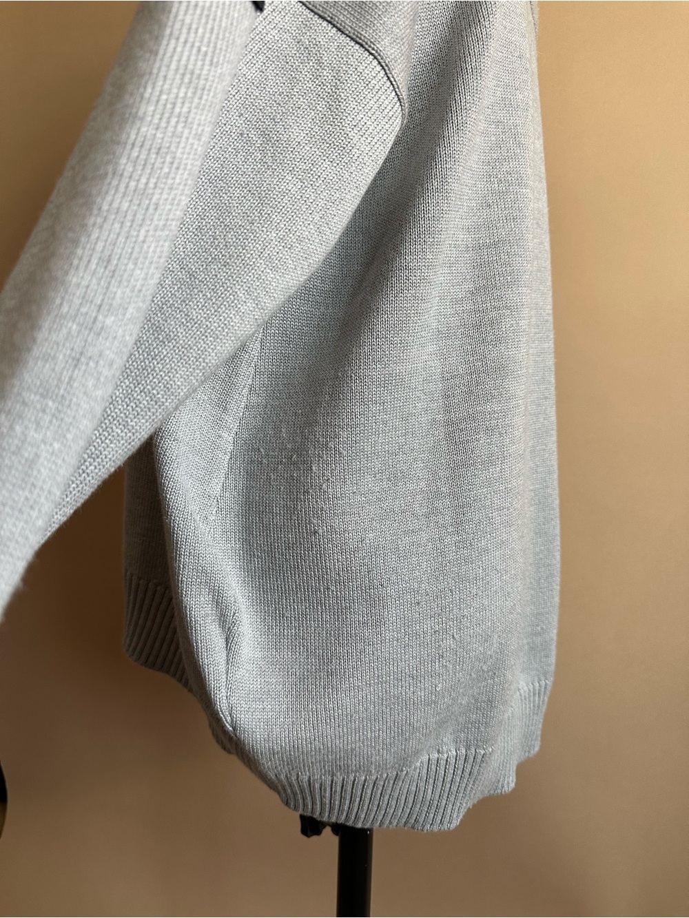 Canada Goose 100% Wool Sweater Size SM Gray Knit Long Sleeve Pullover - Picture 5 of 11